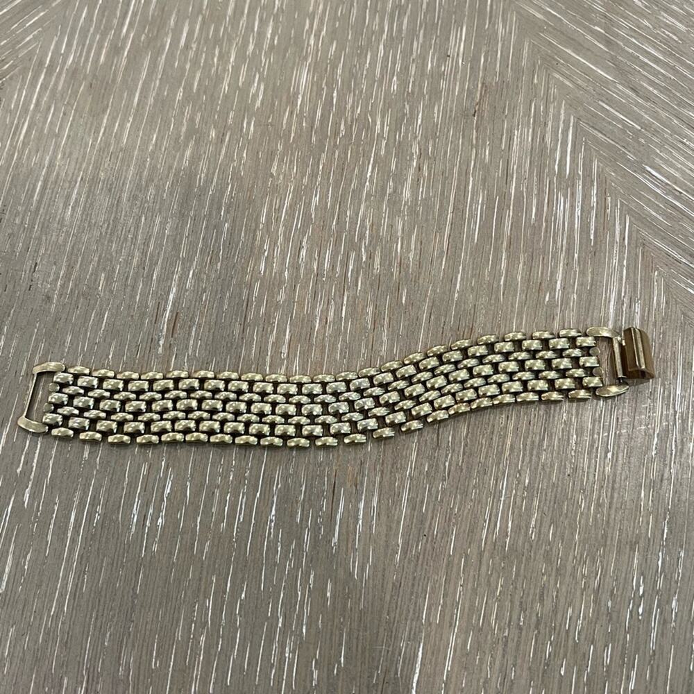 Vintage gold tone bracelet